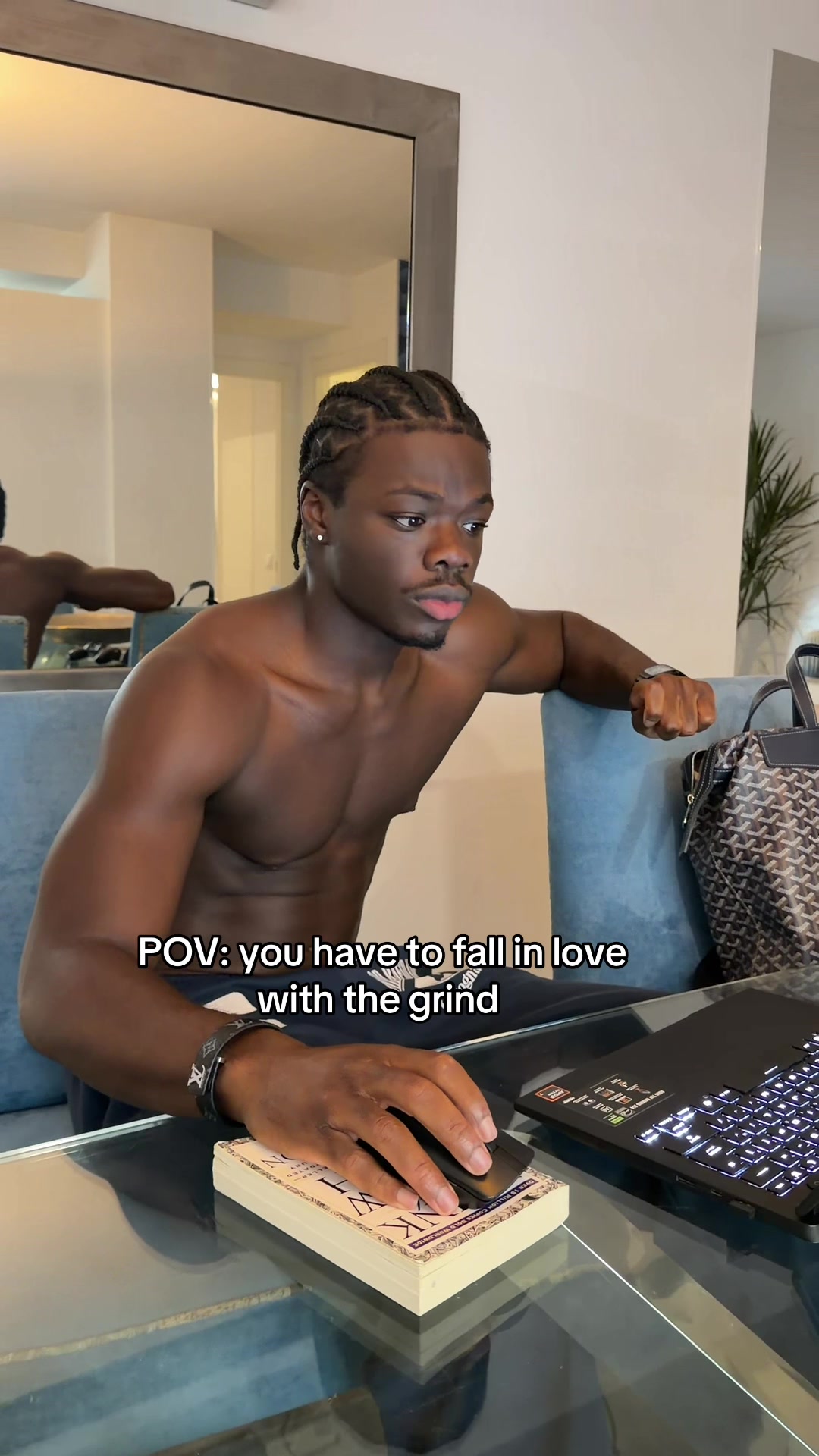 @Nsix