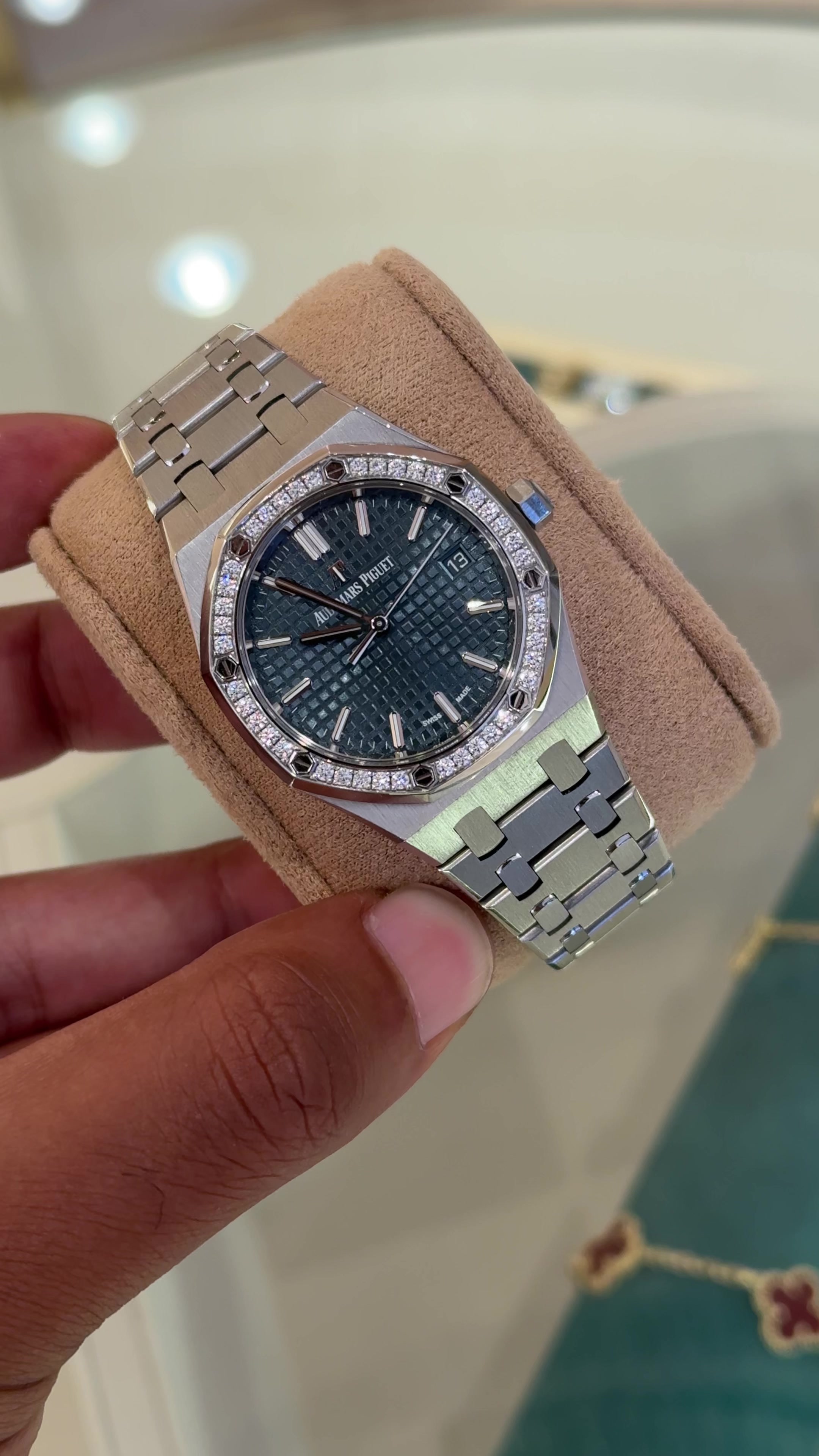 @Luxe Watches