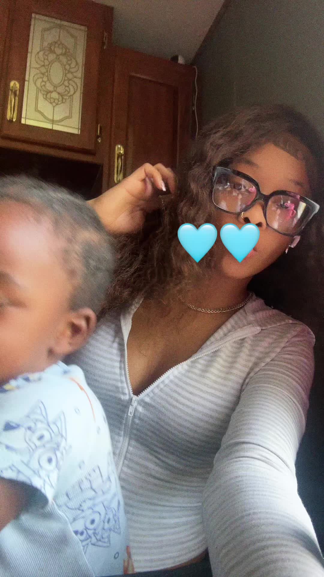 @_ms.h0lly_wood