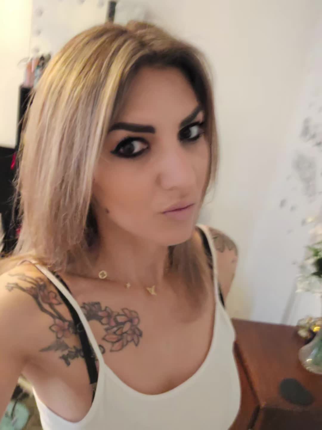 @Georgiana Jojo