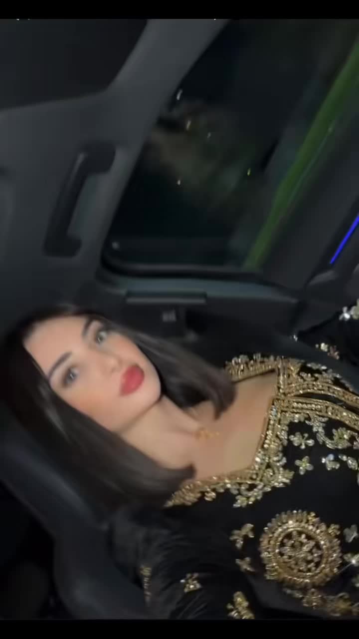 @Celia_limam