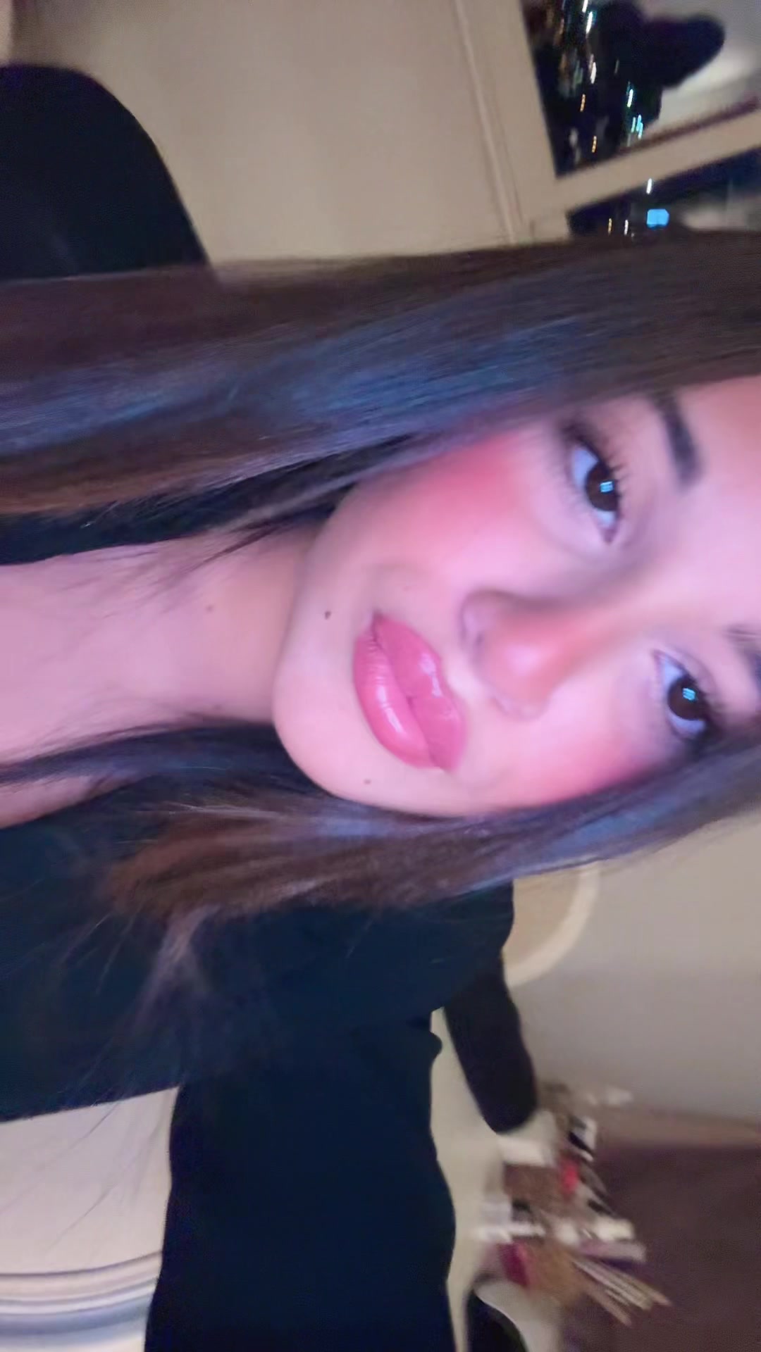@kelly.djenadi