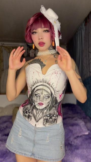 @Cute_loree