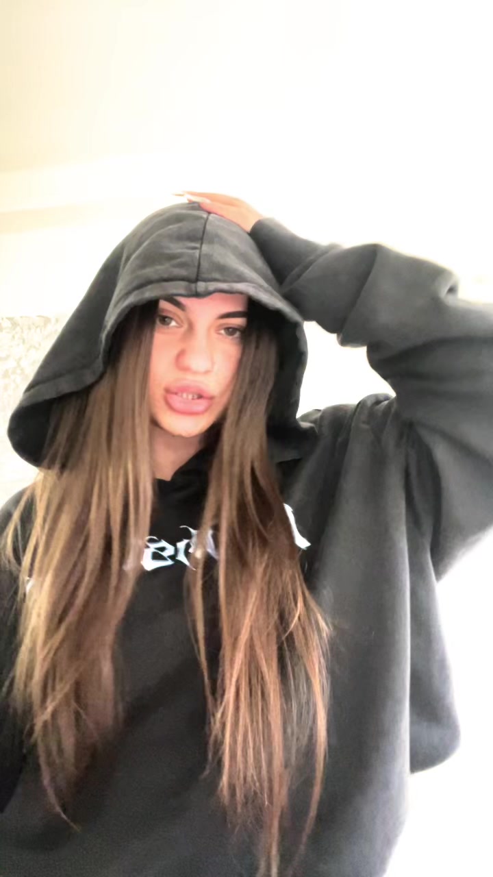 @Donika Purrini