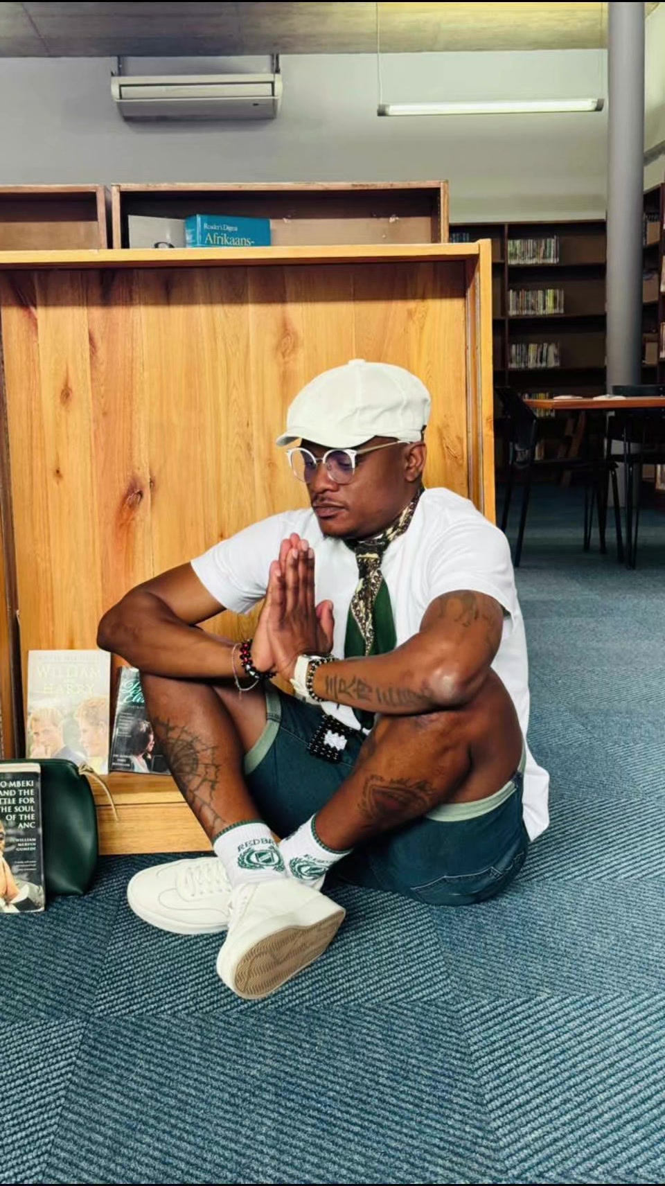 @Sandile_The_Giraff 🎤 🦒