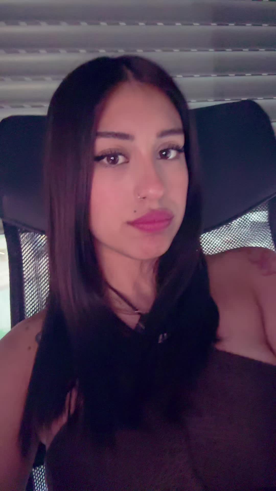 @laanyiyi ✨