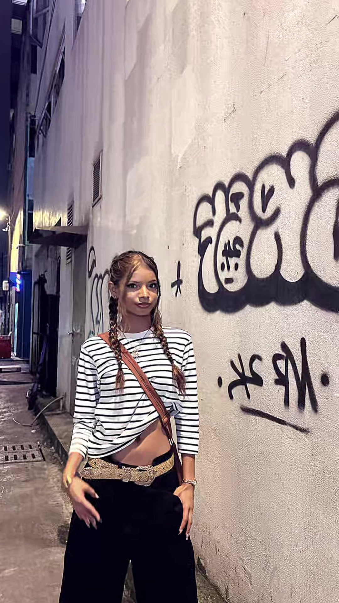 @ᥫ᭡.