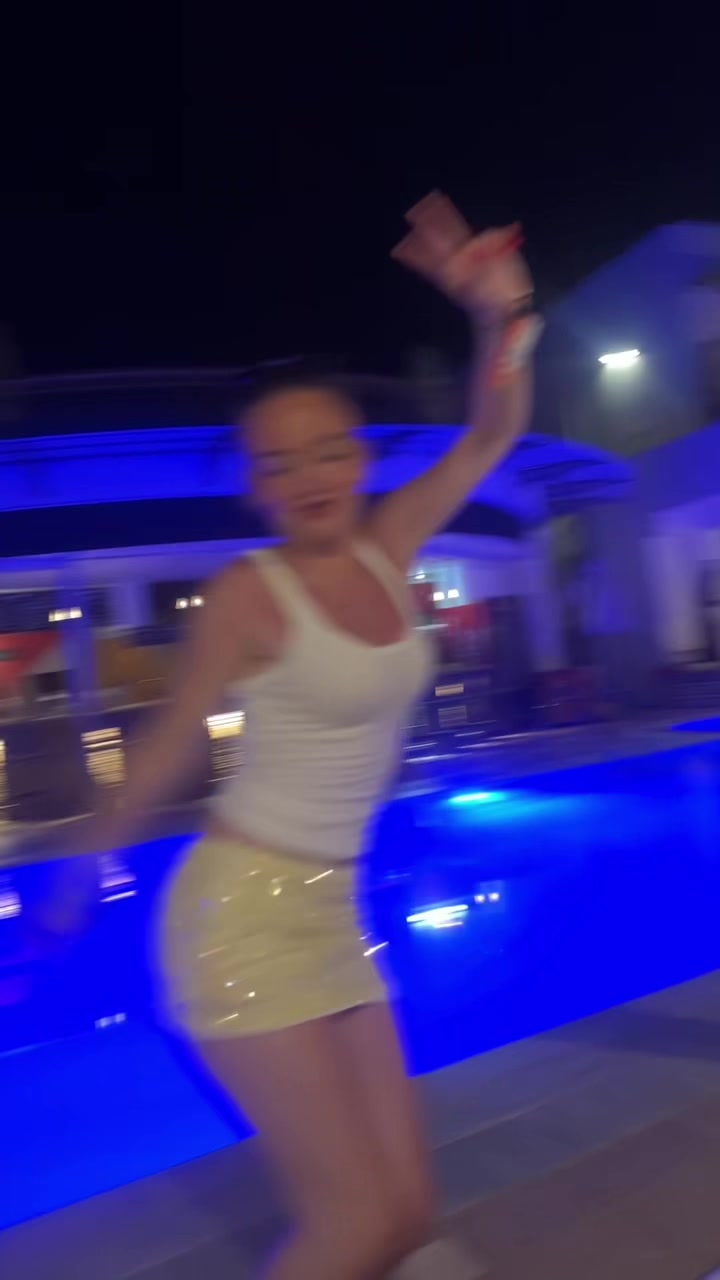 @lillaroseconlon