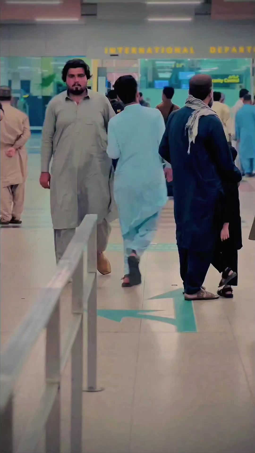 @🦅👿 انعام بڈھ بیرے 👿🦅