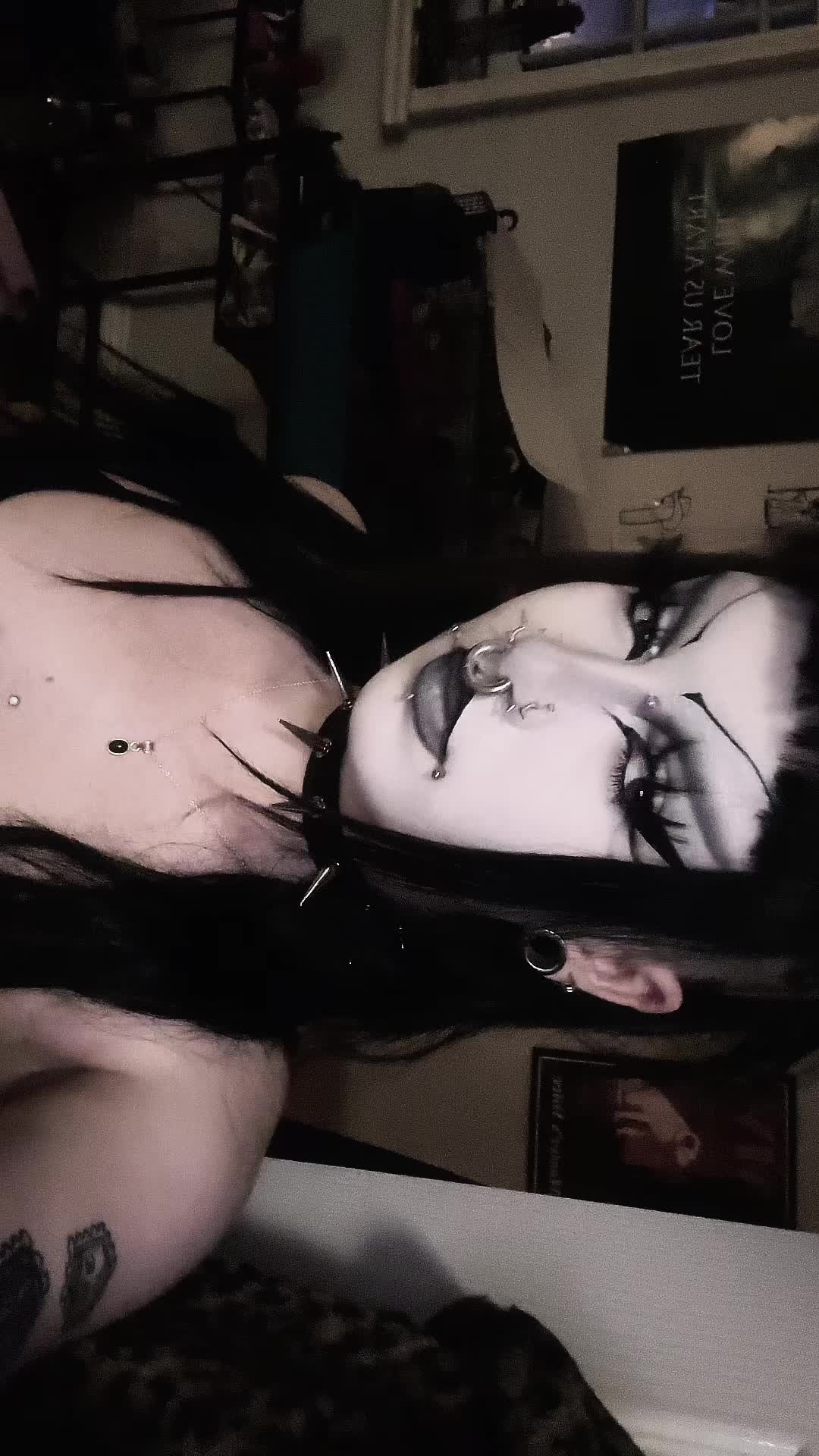 @🪦