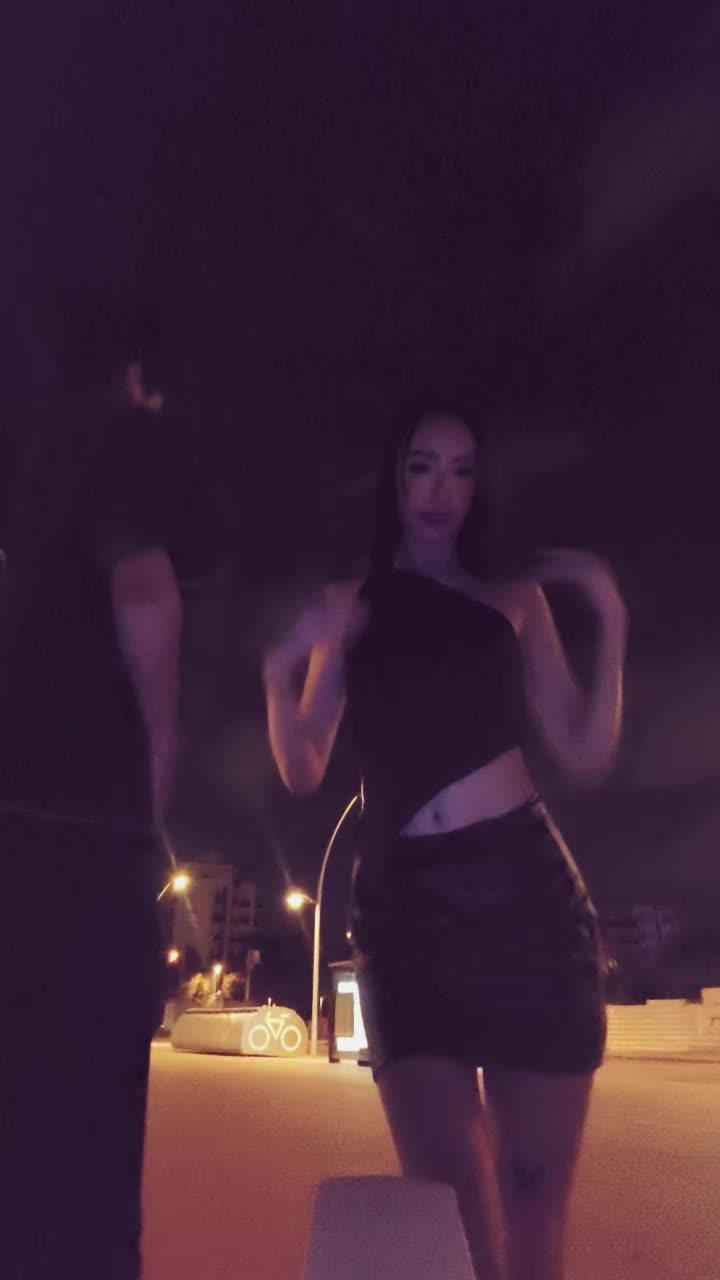 @Melisa Lopez🇷🇴