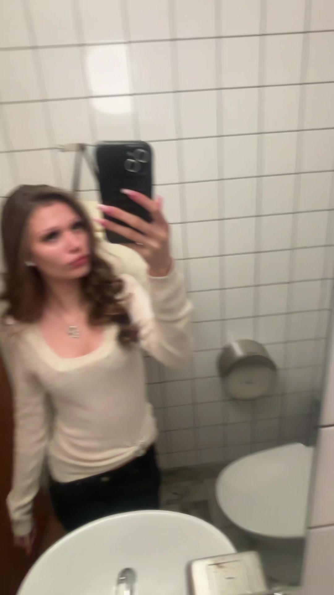 @🤍
