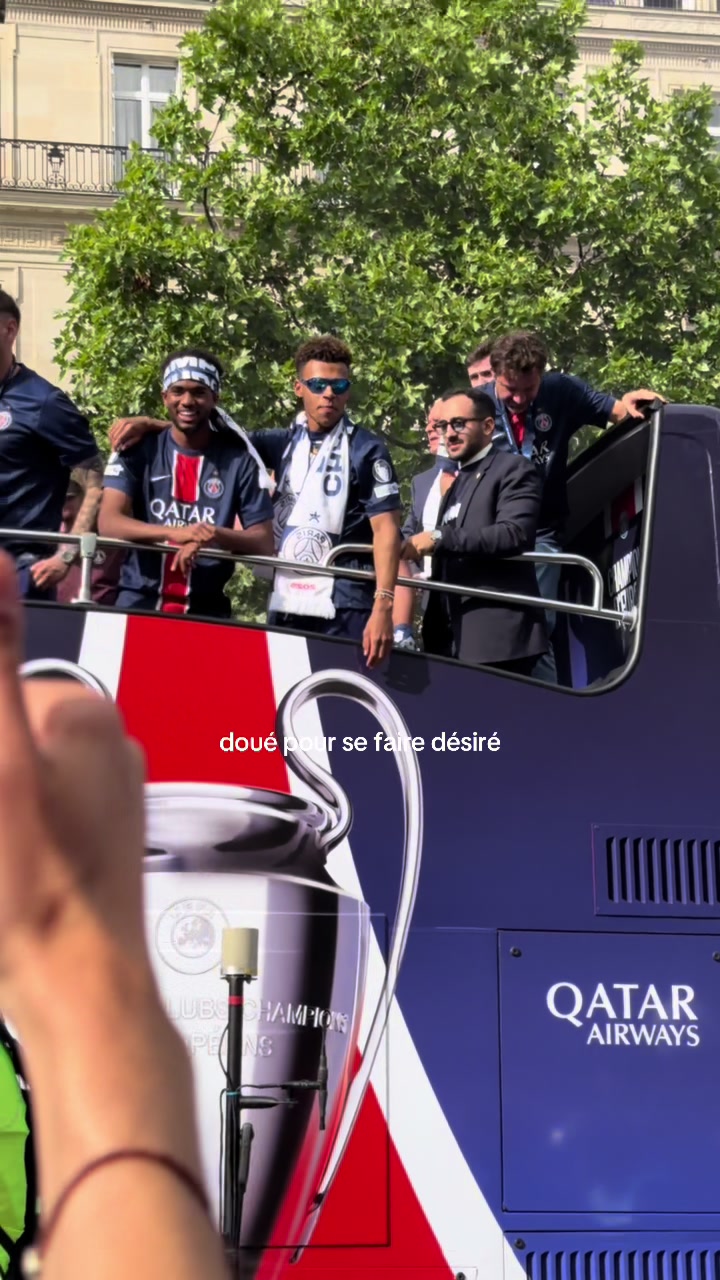 @adja🐍