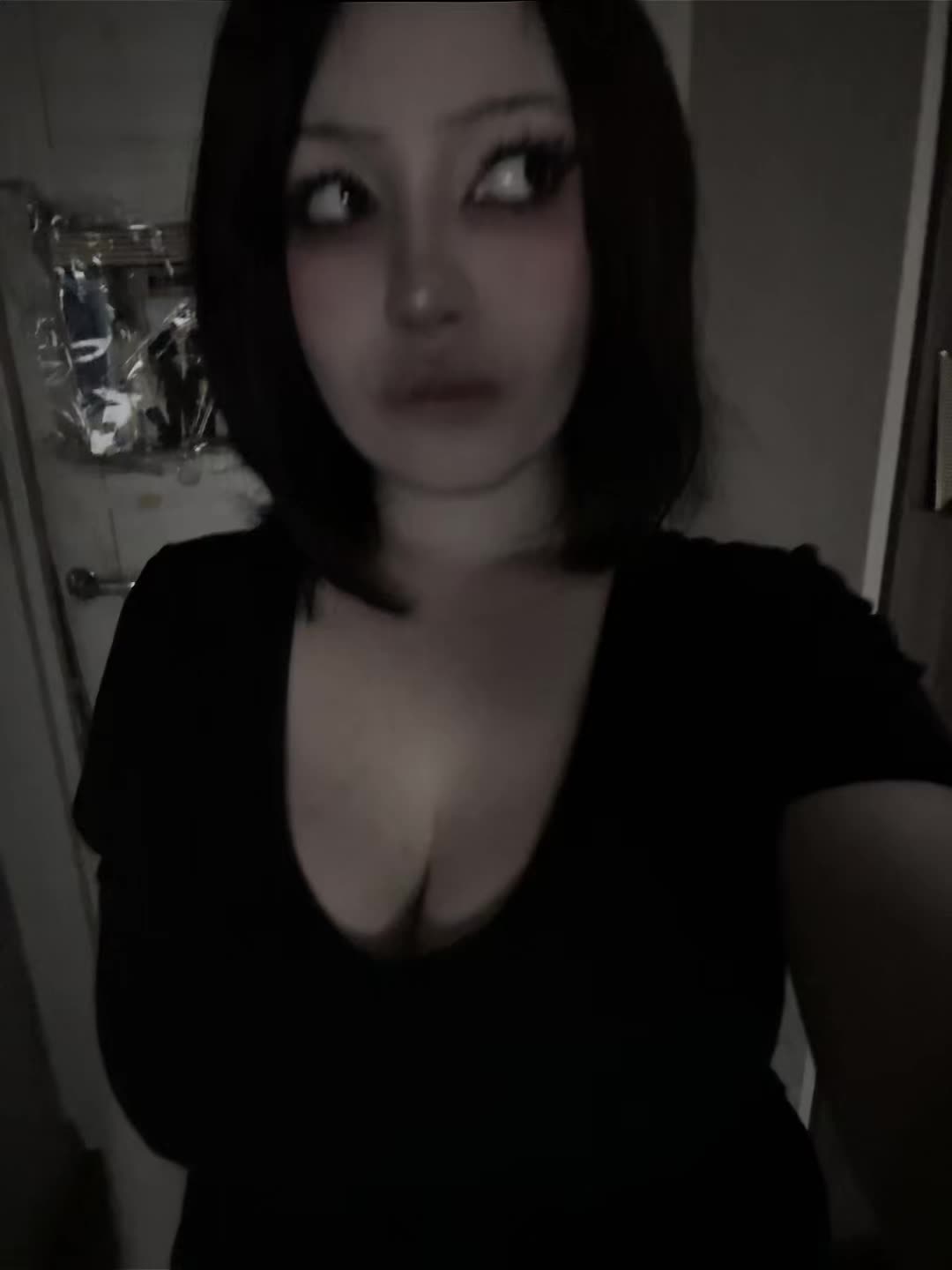 @🙂