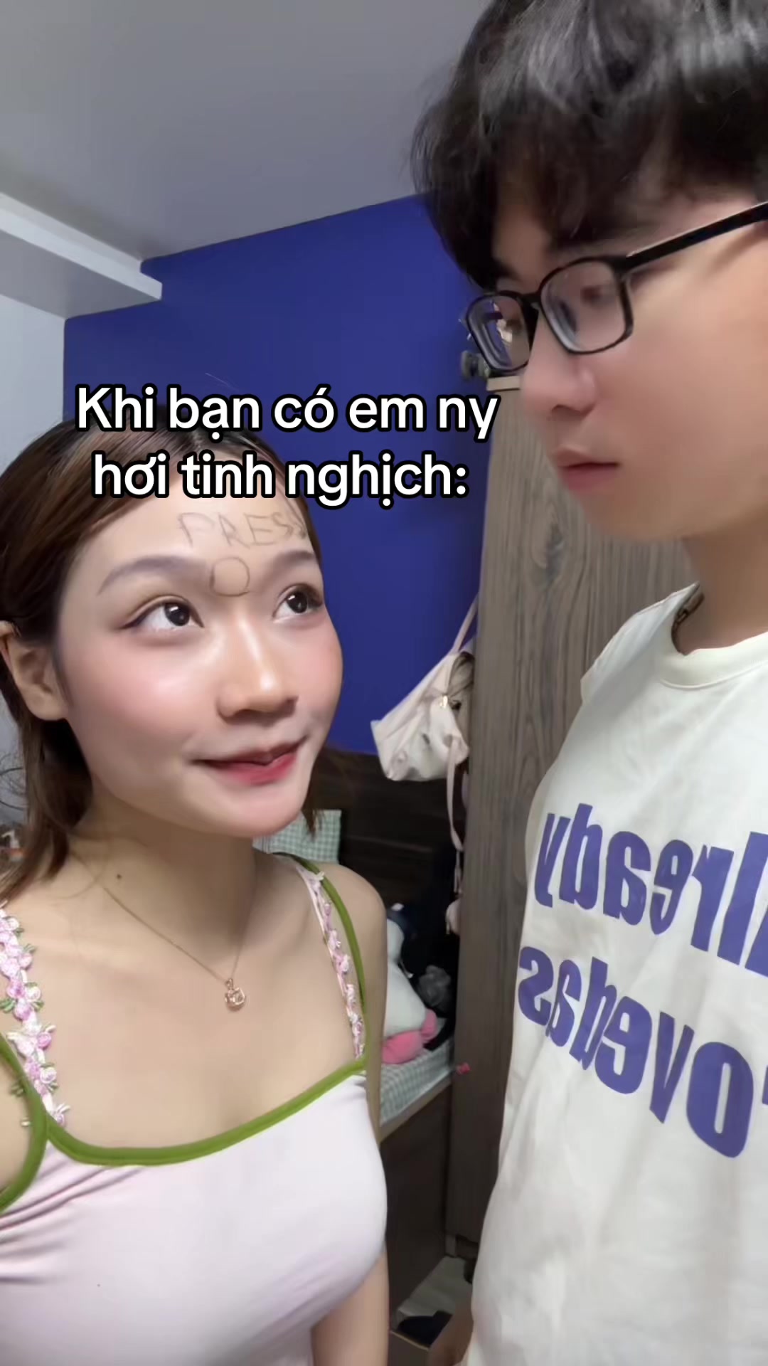 @Hai Con Sư Tử
