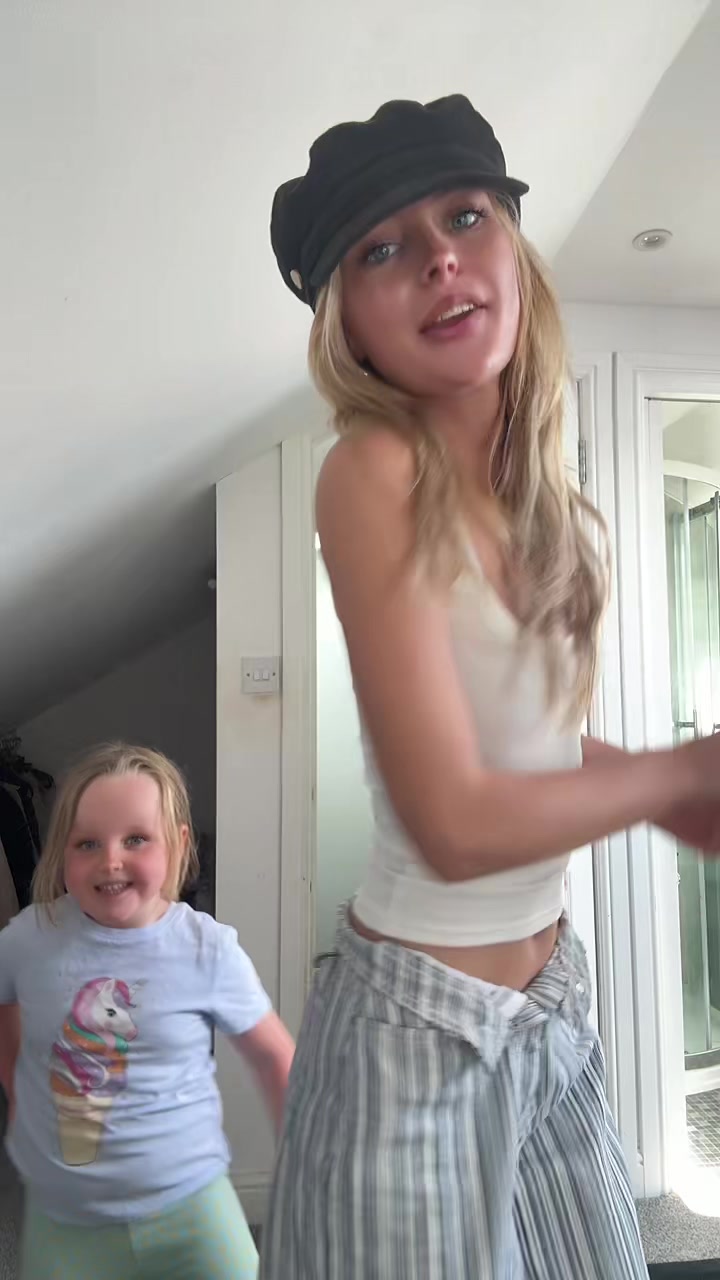 @anais
