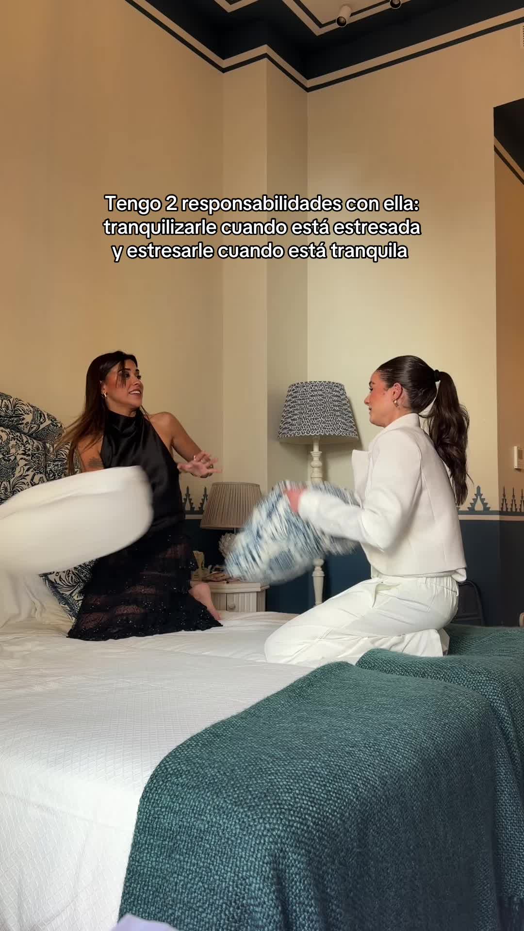 @LUCIA DE LA PUERTA
