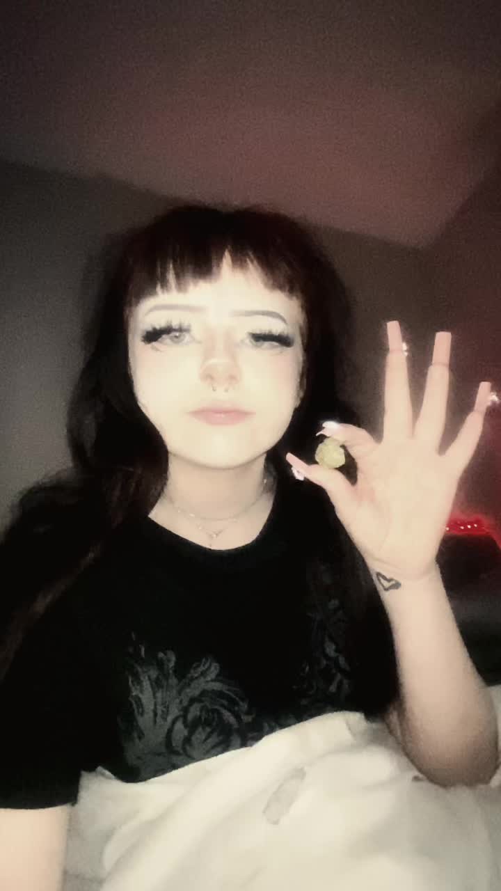 @Lillyy