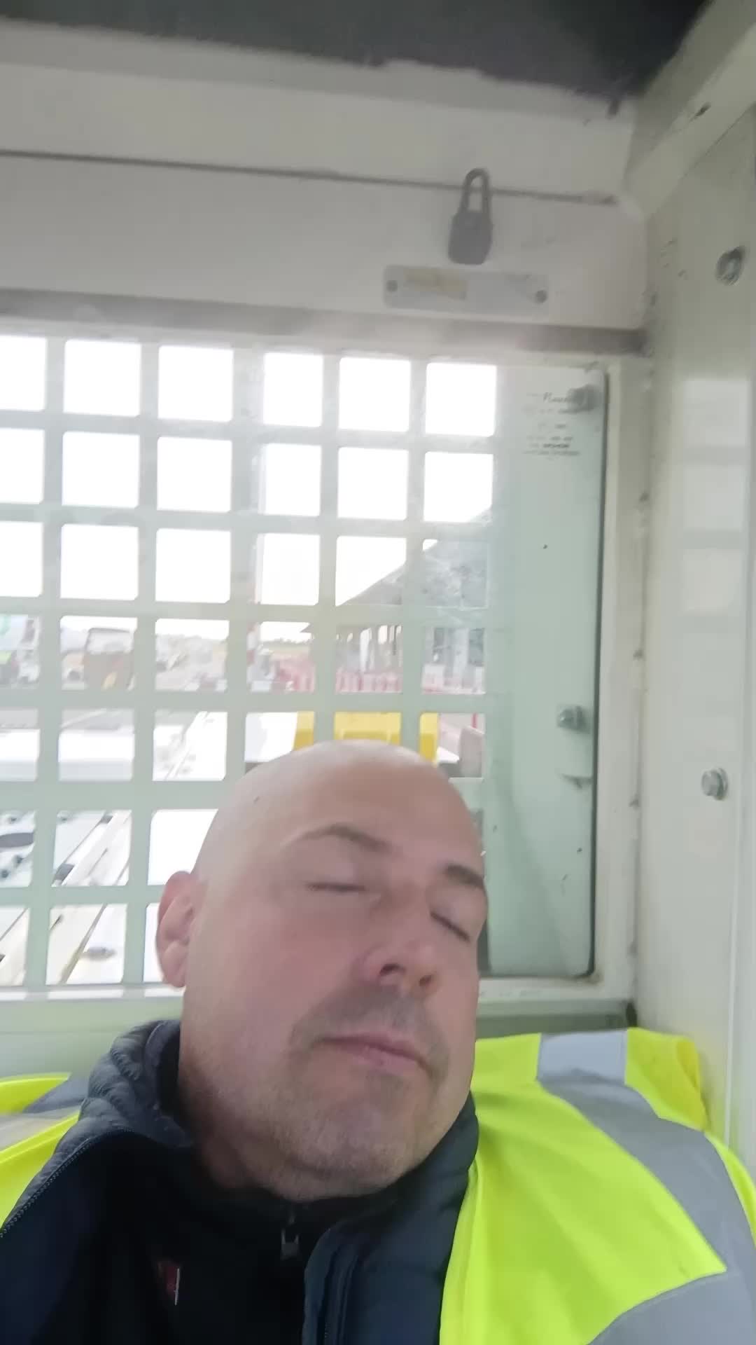 @nico.aeroportlyon