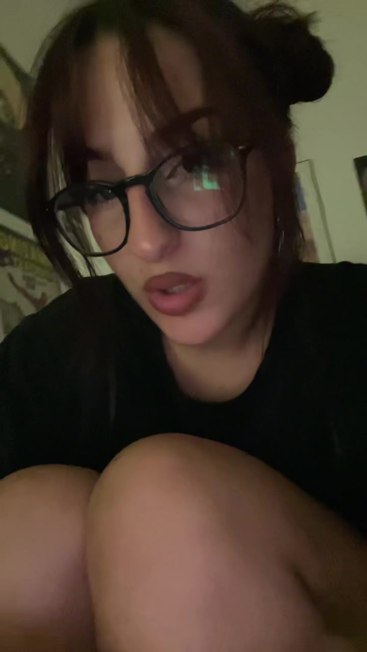 @🦦