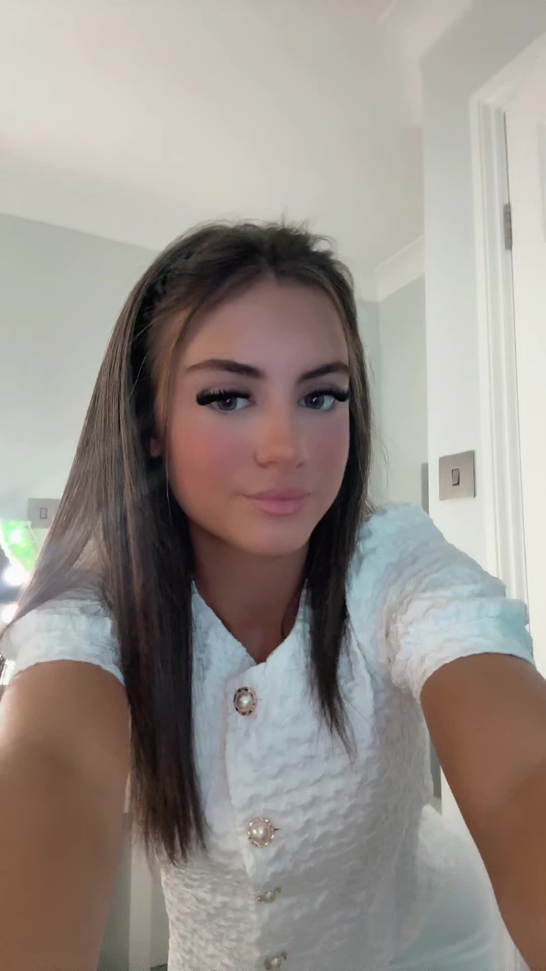 @𝐬𝐡𝐚𝐧𝐢𝐲𝐚🤍