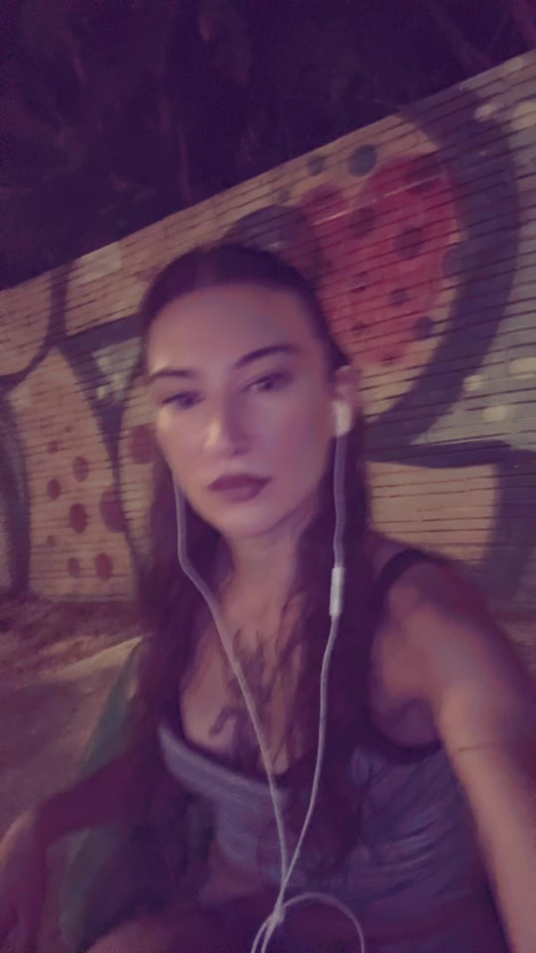 @Elena🖤