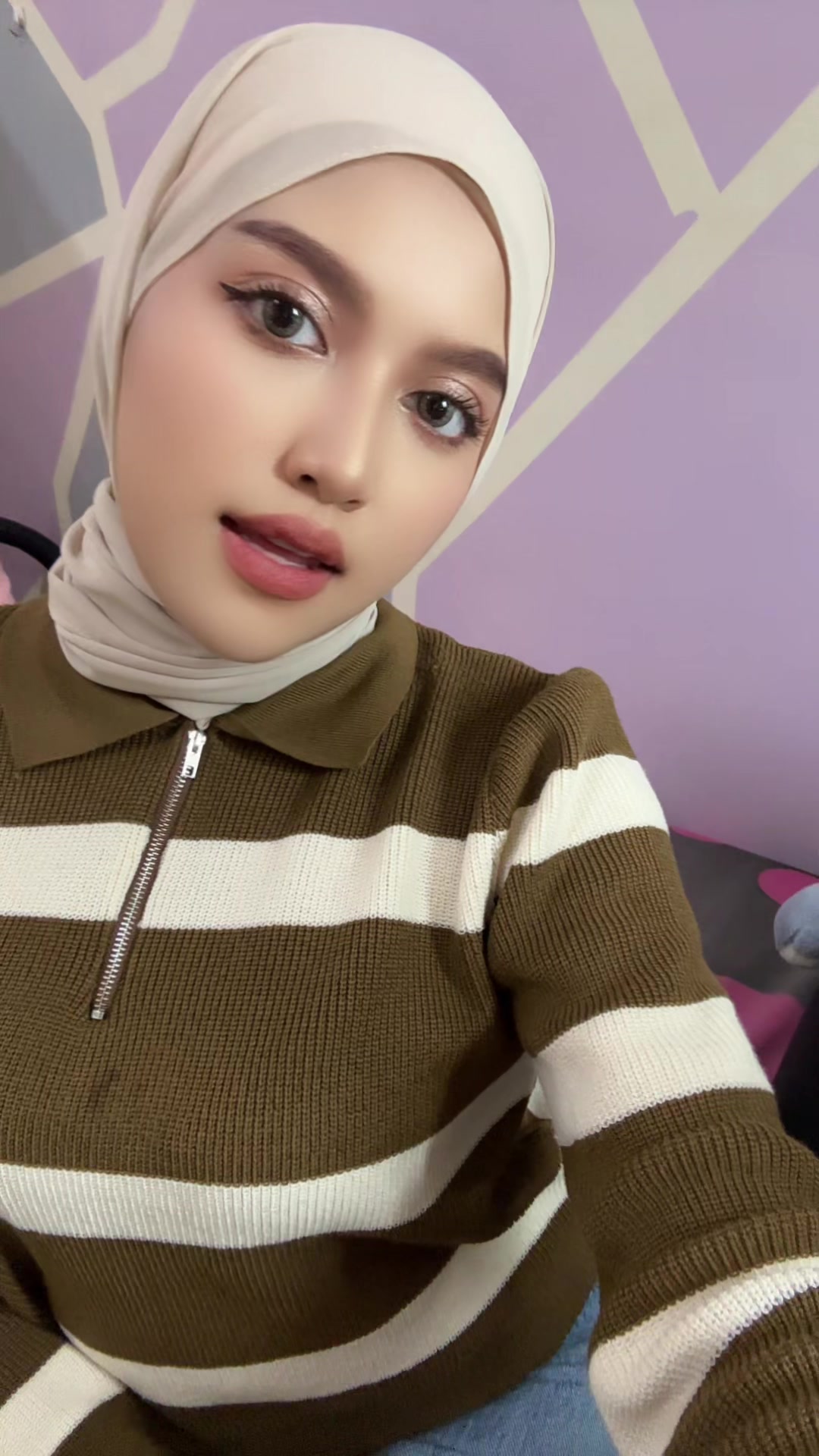 @b 🍓