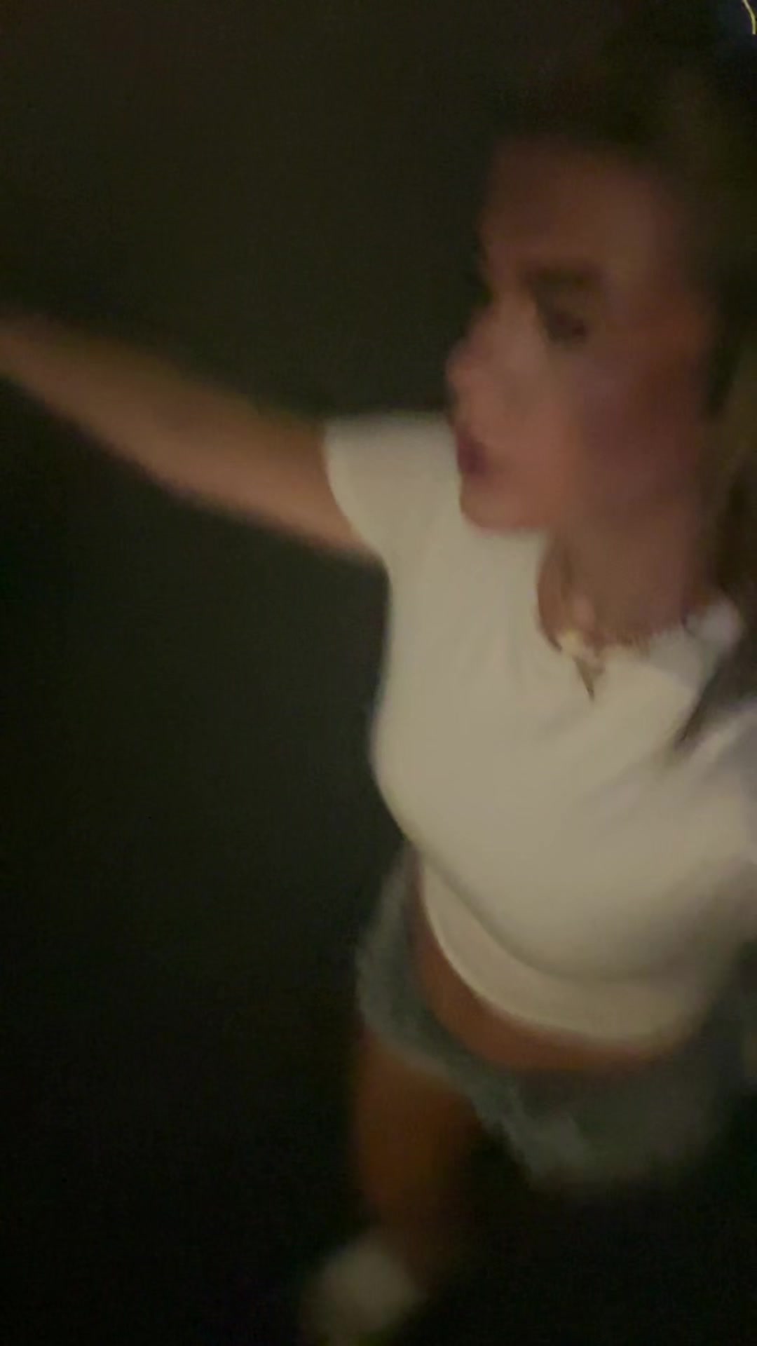@serenandolivia