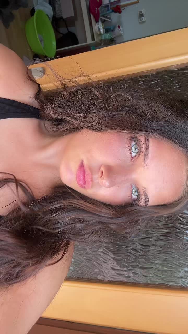 @lívia