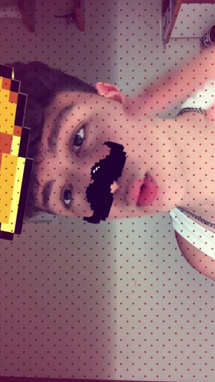 @criii🤴🏻