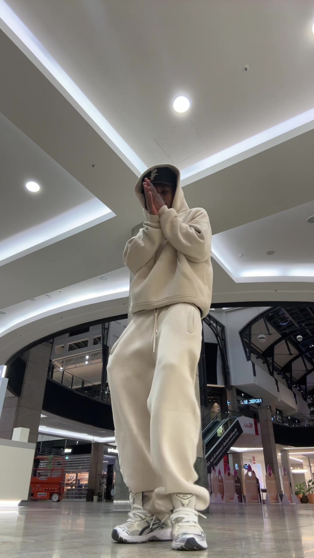 @𝐂𝐀𝐒𝐀 𝐒𝐓𝐔𝐃𝐈𝐎𝐒