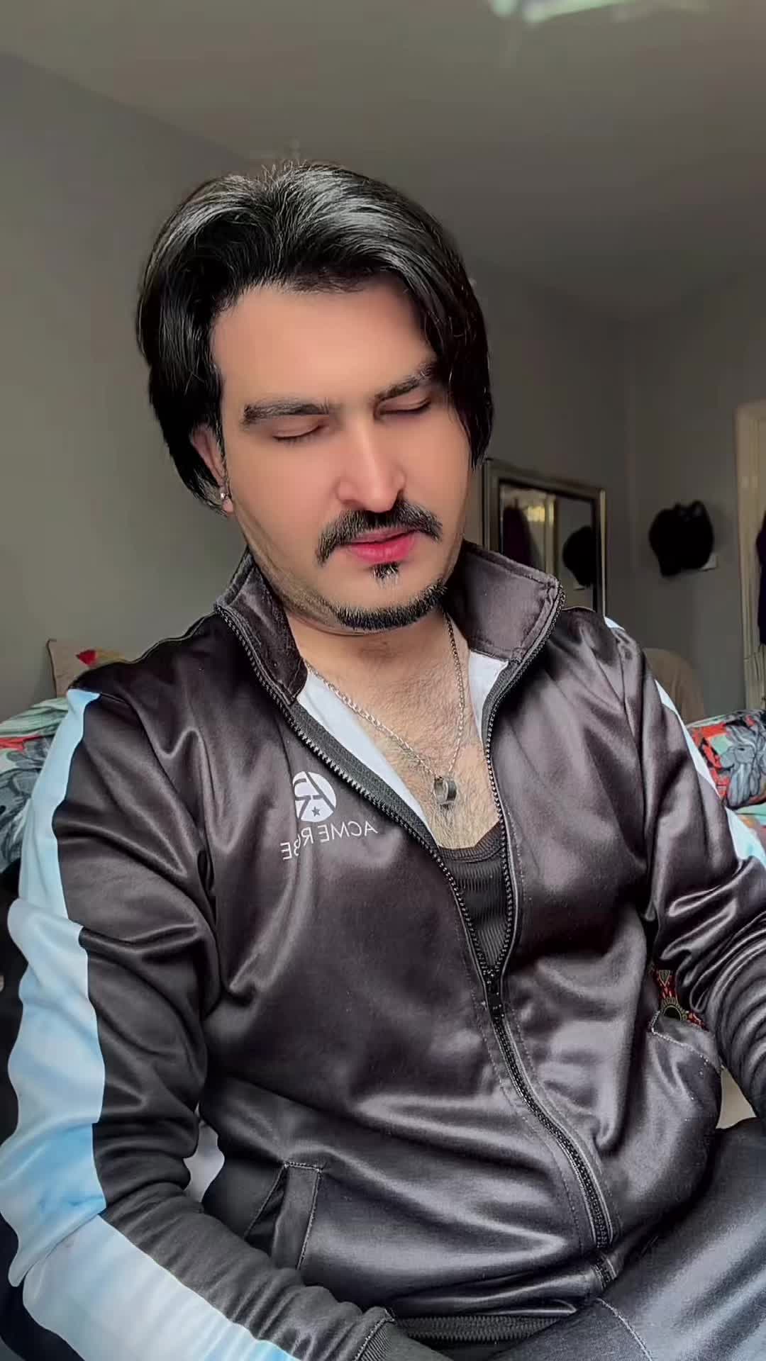 @Malik zeeshi🇵🇰 🇬🇧