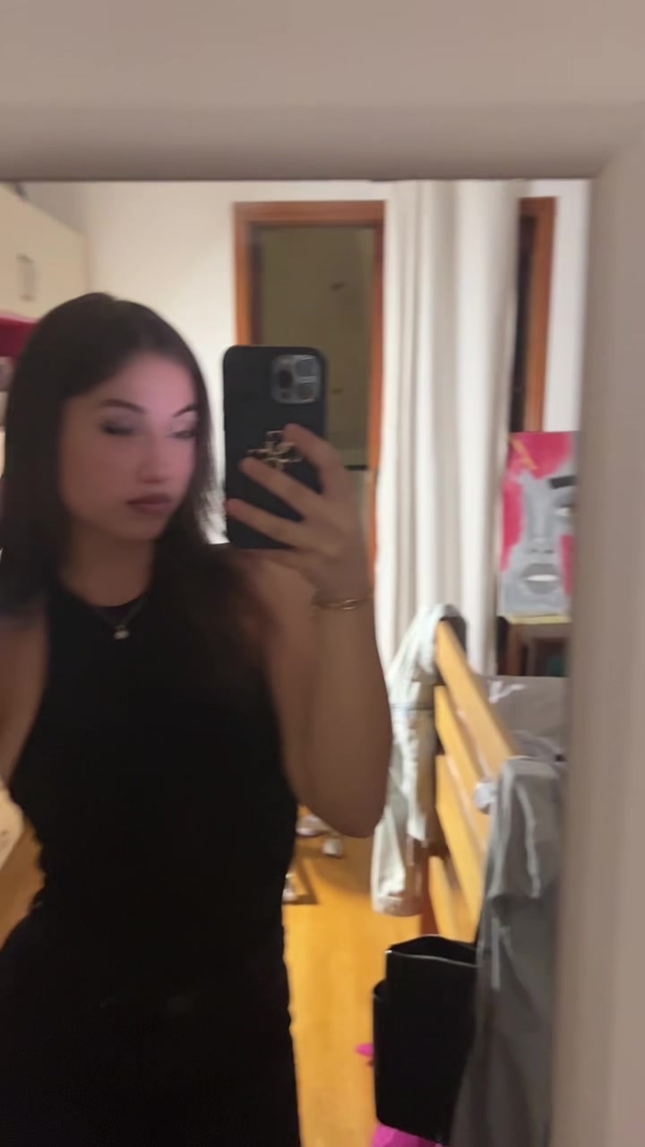 @ℰ𝓁ℯ𝓃𝒶🌺