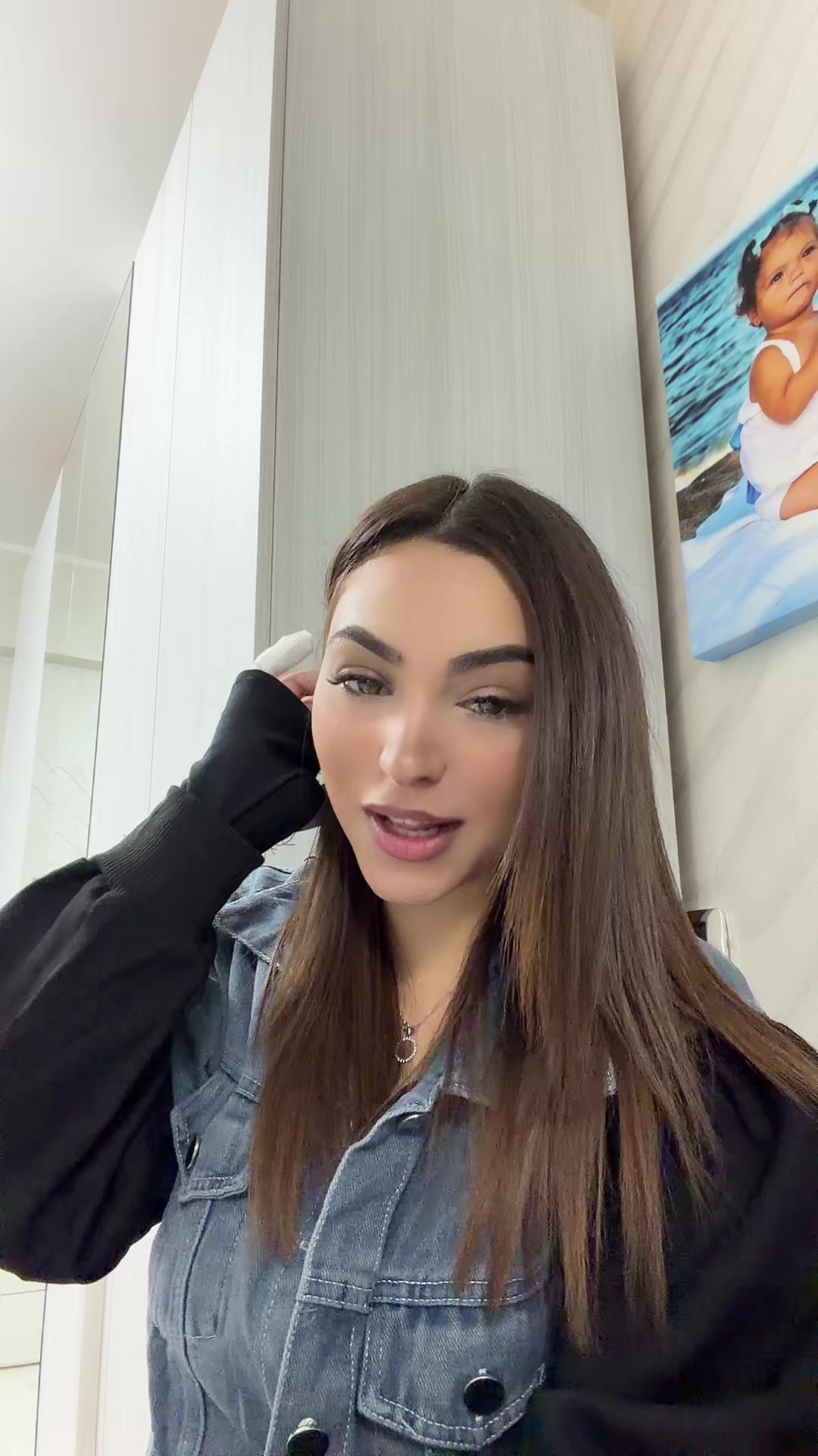 @𝓛.