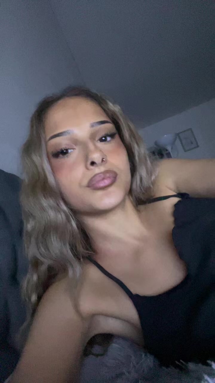 @𝐟