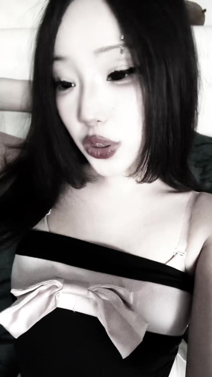 @roxxxsis