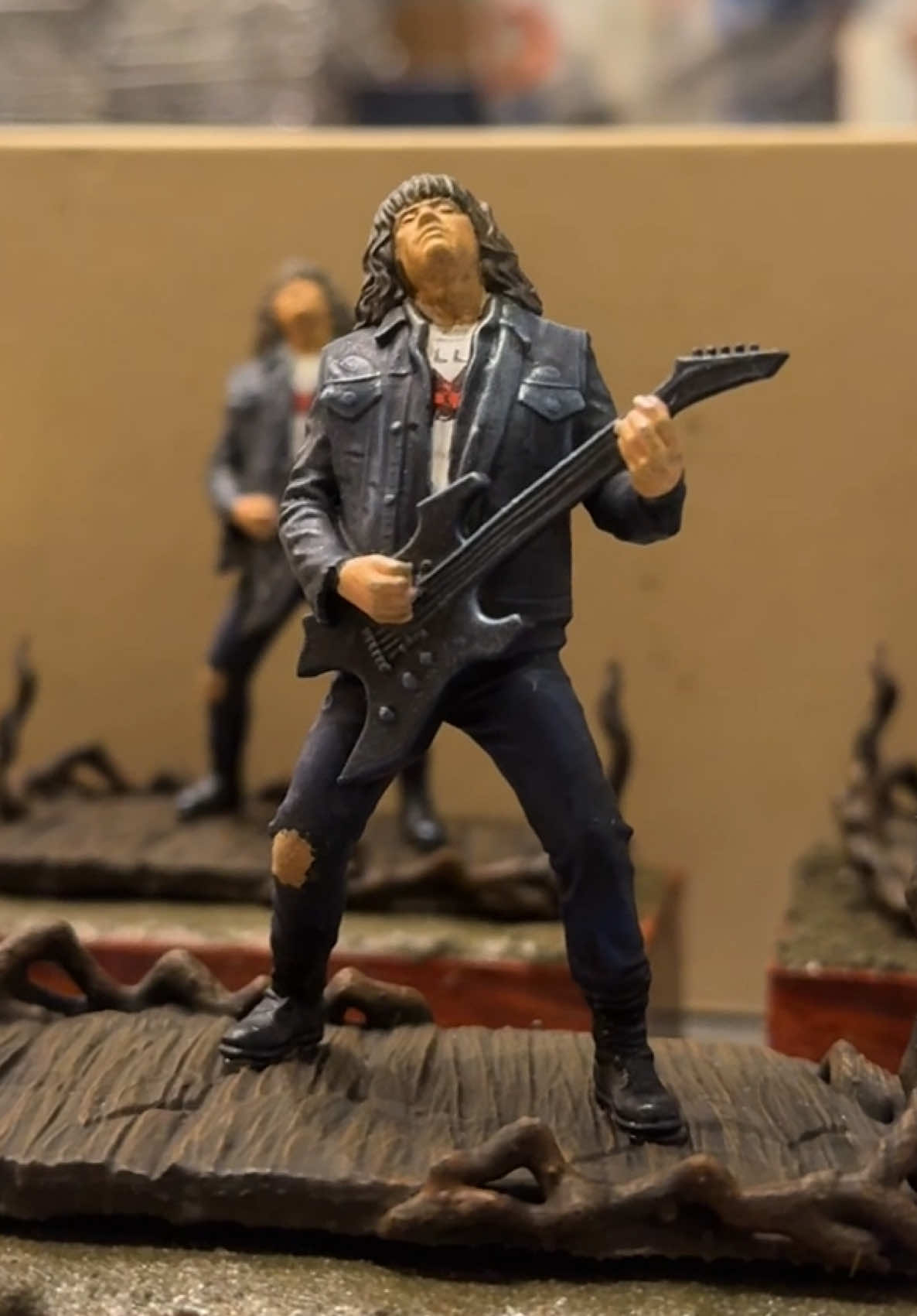 @aslan_figures