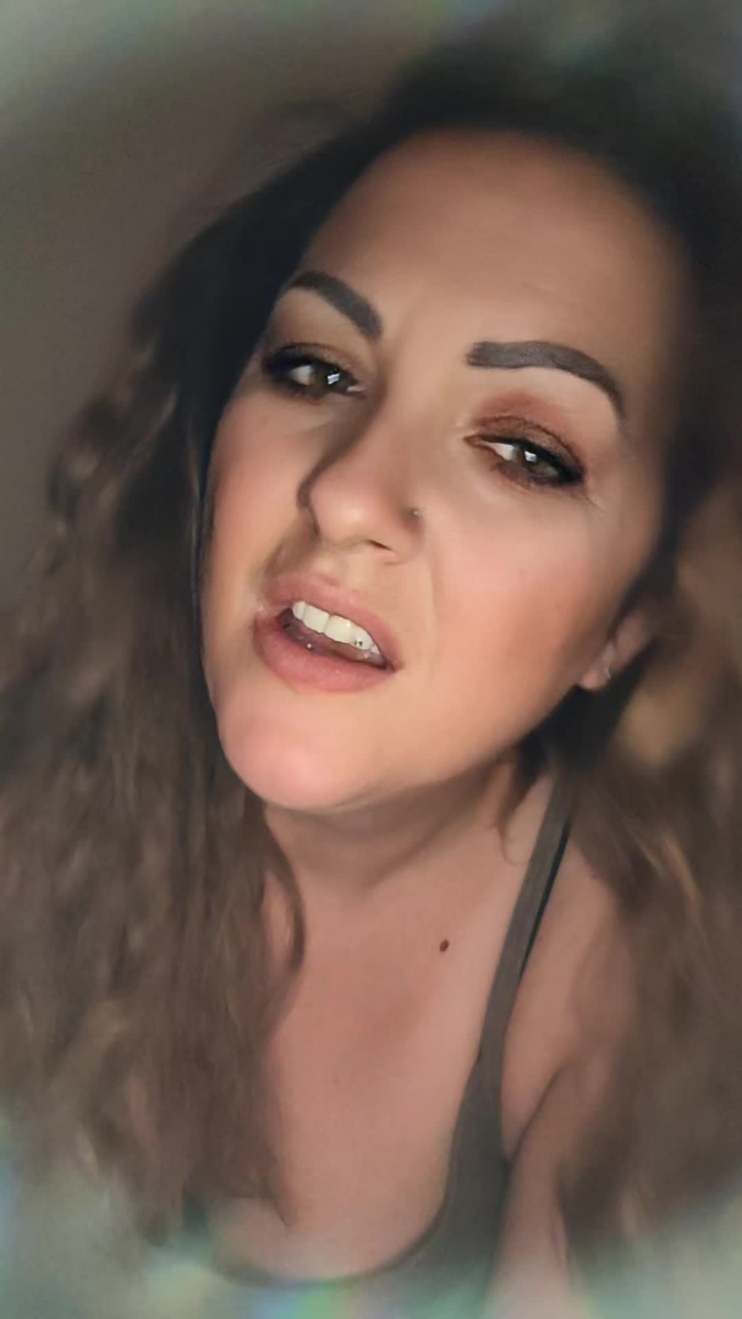 @V&ouml;r&ouml;sr&oacute;zsa🌹🇭🇺🇨🇭