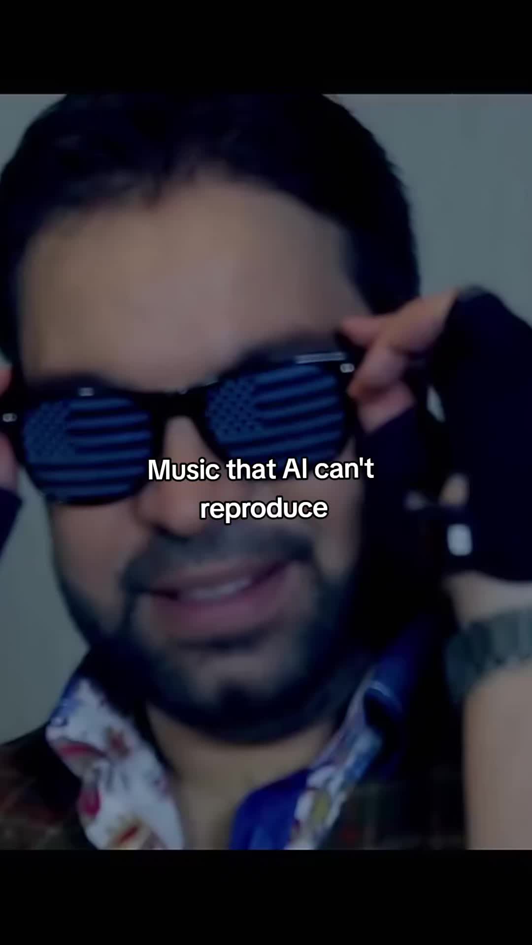 @👀