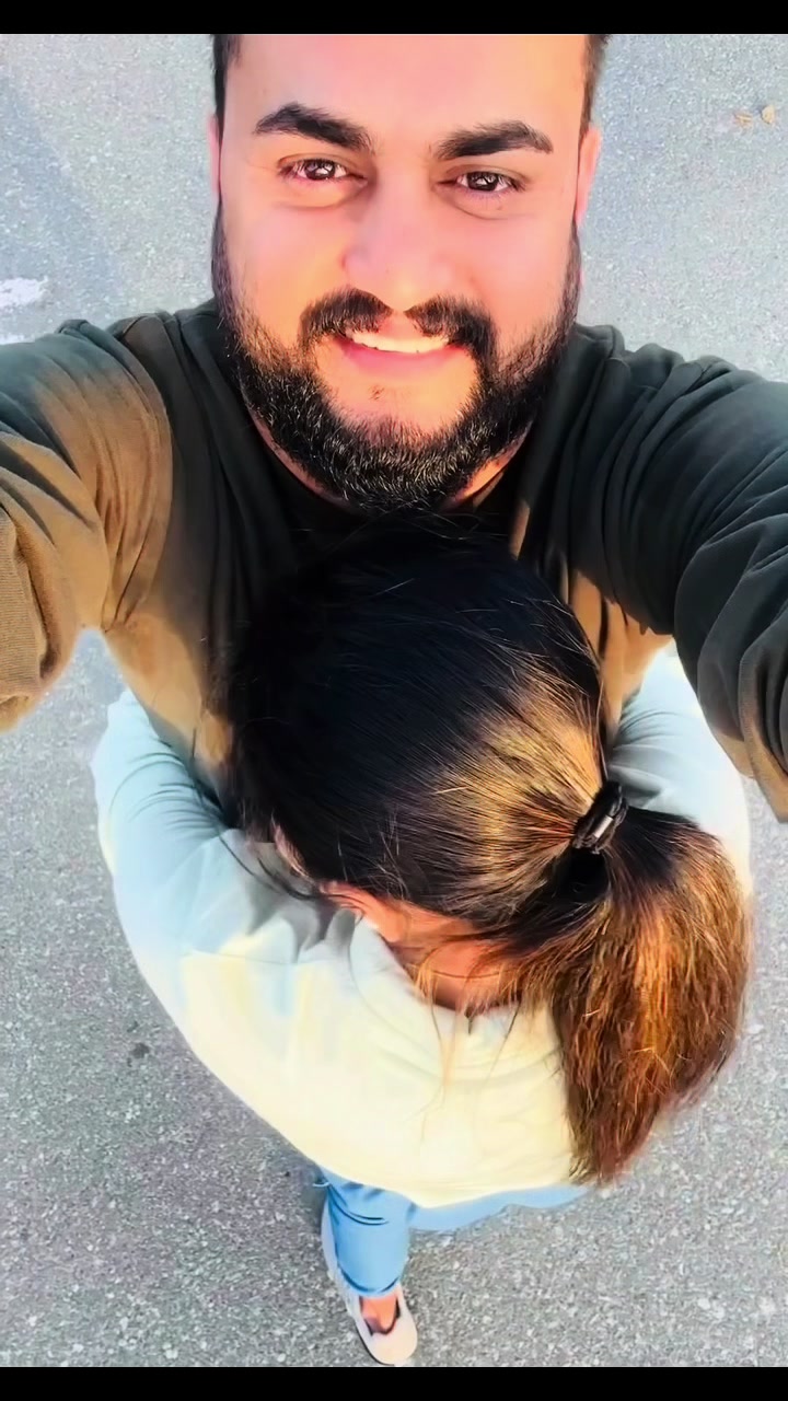 @-nutbolt-couple