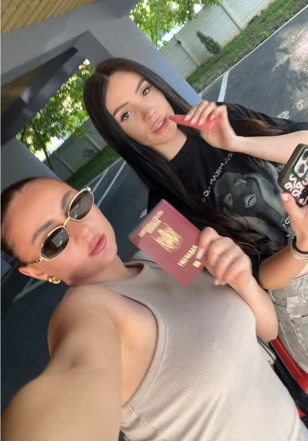 @Adelina Elena