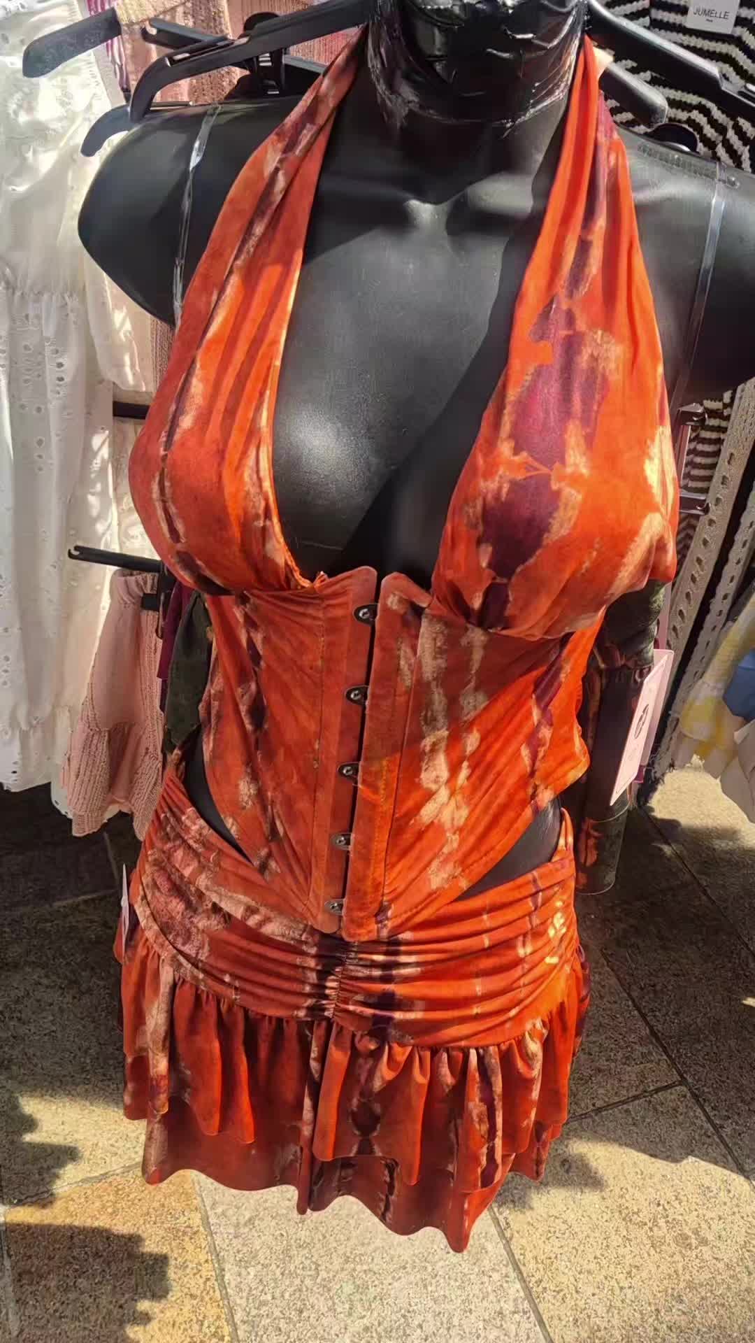@Marks Fashions