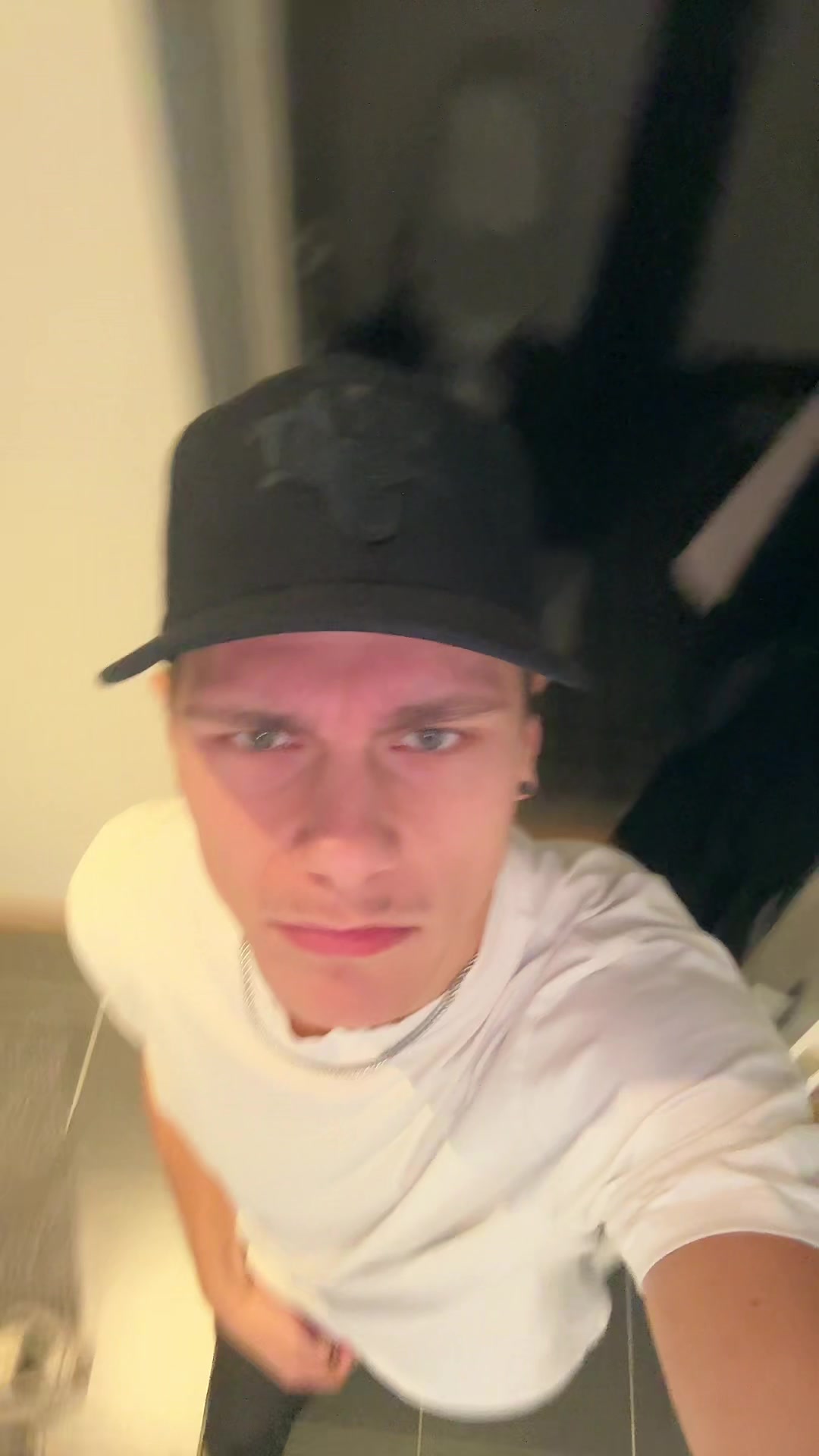 @Knuten