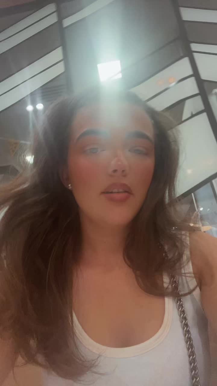 @ellensmag_18x