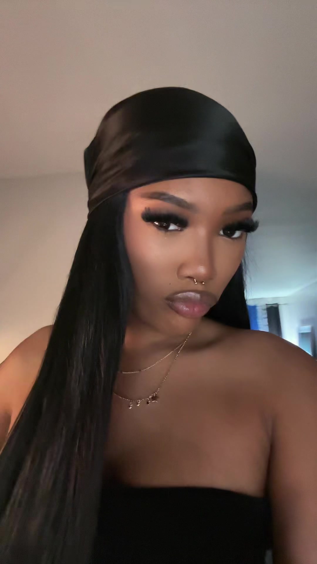 @<3