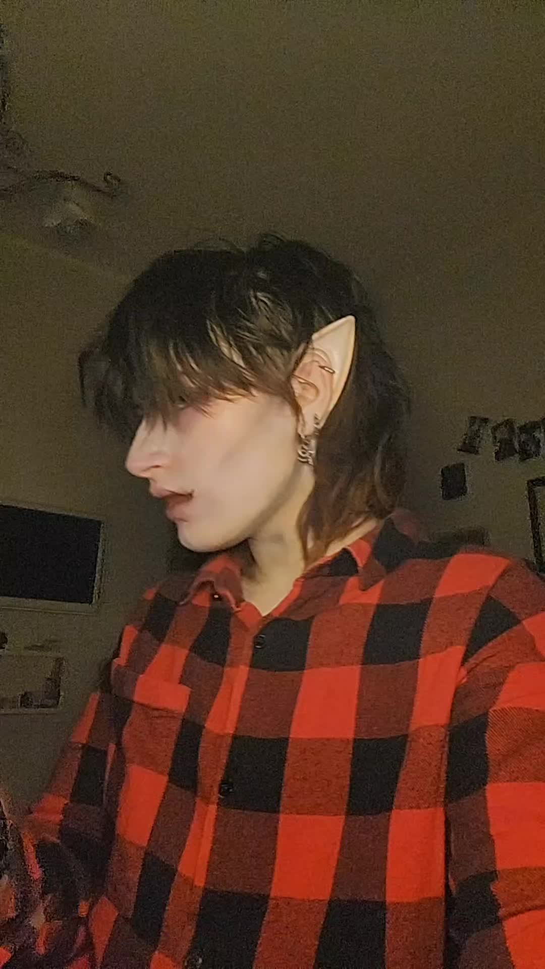 @Alex._
