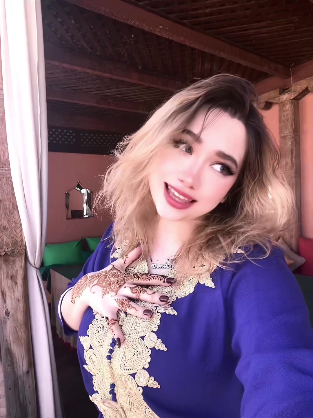 @&Epsilon;&lambda;&epsilon;&nu;&alpha;