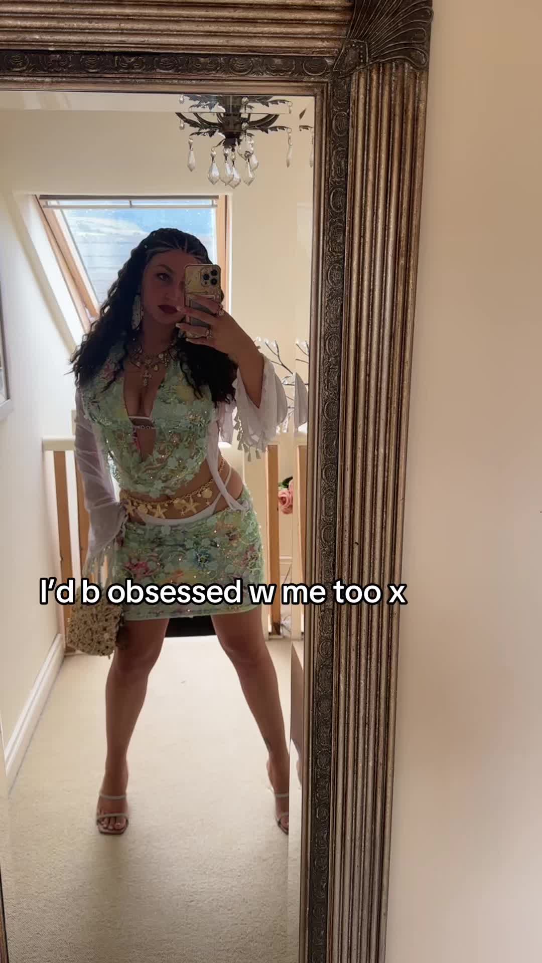 @tinselhairby_hollie