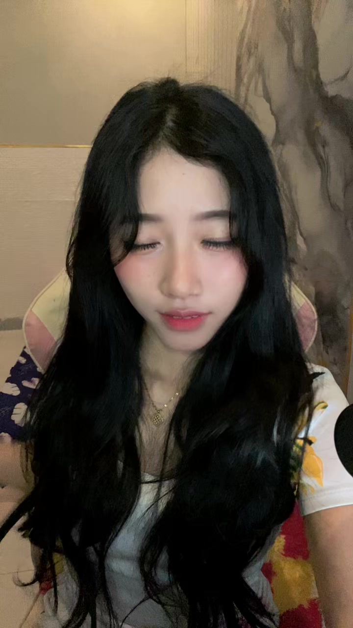 @Moniikhaa🐣