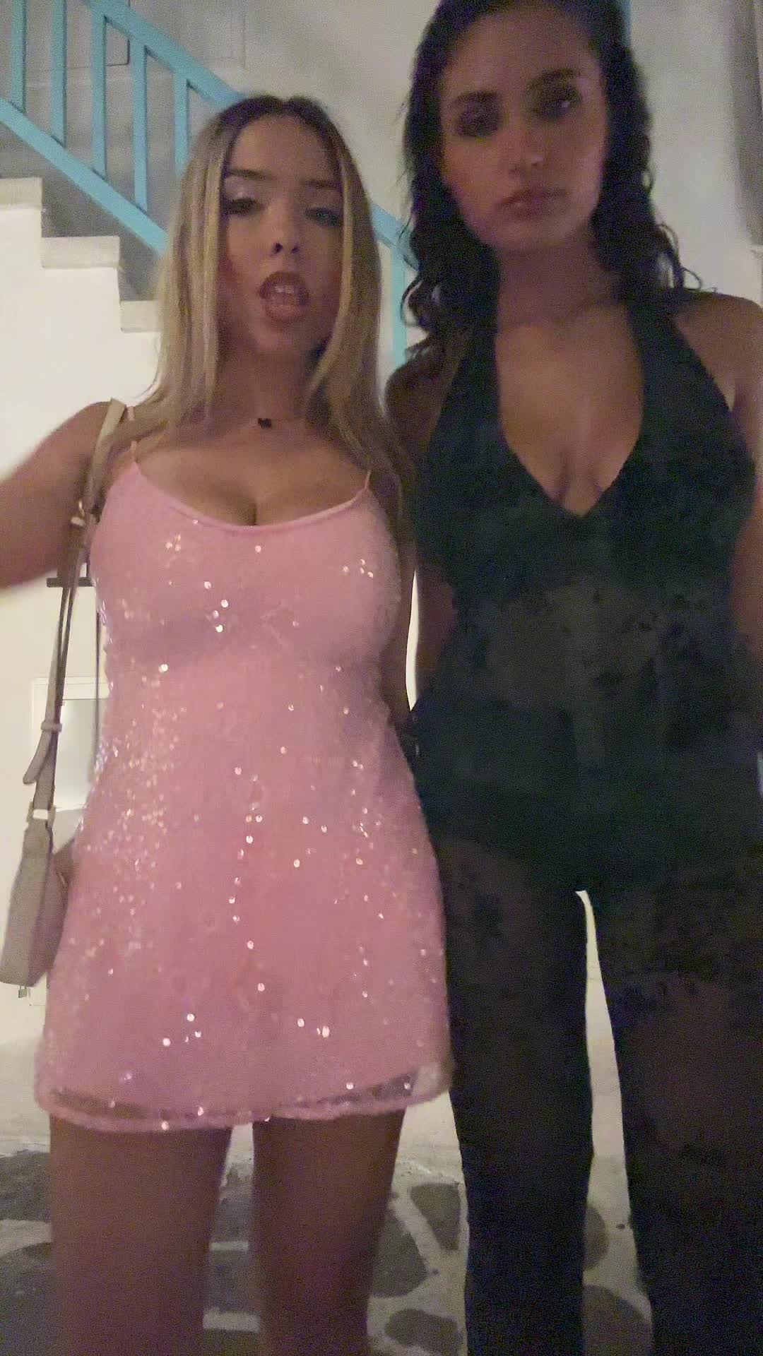 @Aliki